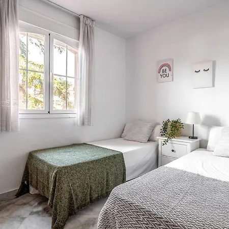 Apartment Oleholidays Alvarito Playa Junto Al Mar *