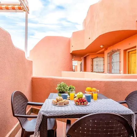 Oleholidays Alvarito Playa Junto Al Mar Apartment *