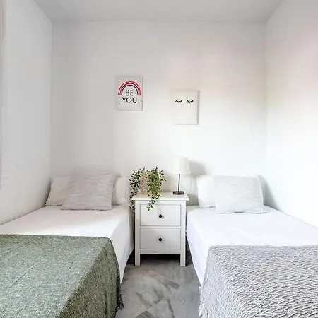 Apartment Oleholidays Alvarito Playa Junto Al Mar